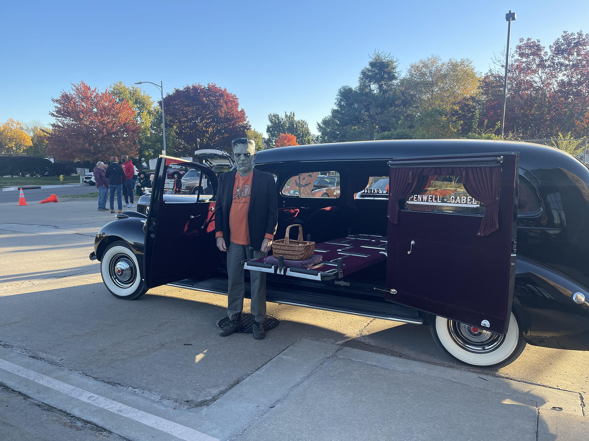 1938 hearse packer with mummy. Trunk or Treat Event - Kansas City Automotive Museum